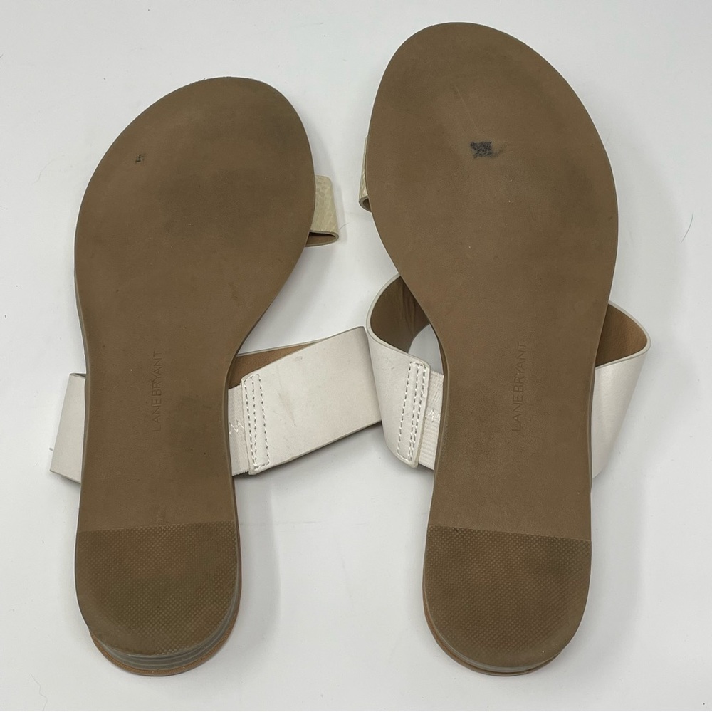 🔻LAST CHANCE🔻 LANE BRYANT Metallic White Double Strap Sandals in 10W - Picture 5 of 6